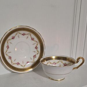 Vintage Victoria Teacup & Saucer England Collectable